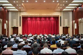 省纪委书记与新提拔晋升、新进干部座谈，说了啥？图片