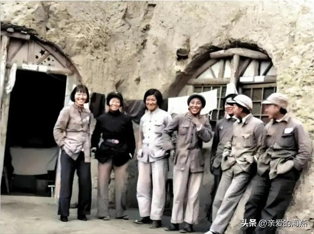 19张珍贵上色老照片：别再被抗日神剧骗了，这才是真正的八路军！