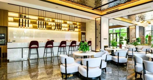 “凤滁路的樱花开了吗？”