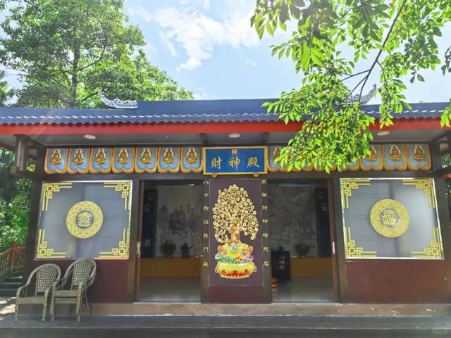 与青城山齐名！成都南门0.5h直达小众古寺，人少景美徒步好去处！