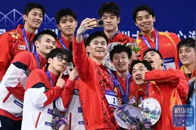 全国游泳冠军赛：孙杨收获首枚金牌！图片