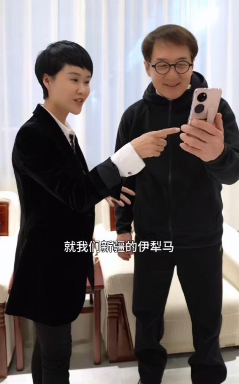 贺娇龙后事曝光：遗体连夜转回老家	，丈夫一直不理解，不想让她干