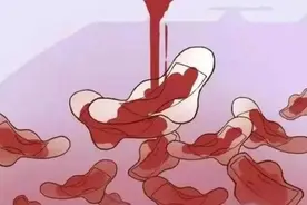 月经有血块正常不图片