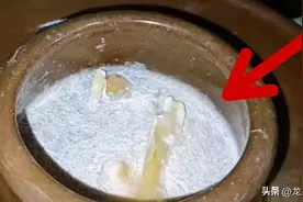 泡菜坛生花，放白酒不管用，四川人教你一招，坛水干干净净不生花图片