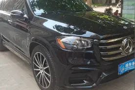 才开一个月的新车就要卖！这辆100万的奔驰GLS 450划算吗？图片