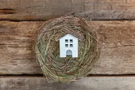 农村奇闻：还没买房先办搬家酒，原因曝光！图片