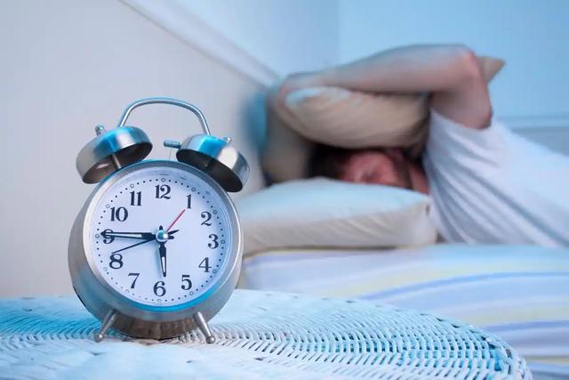 医生发现:天冷坚持戴帽子的人,过不了几个月,身体会有5大变化