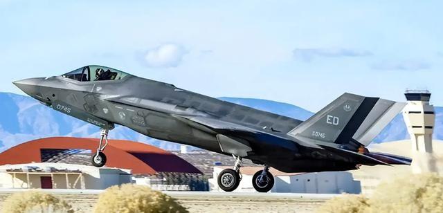 特朗普已做好开战准备？王毅曾警告：中美一旦冲突，结局只有一个