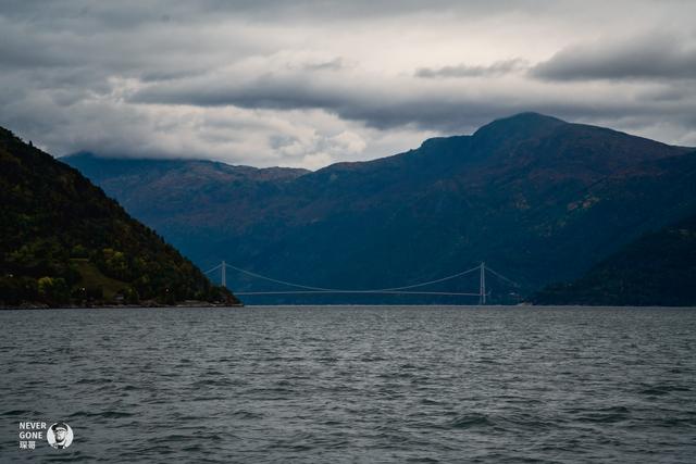 挪威秋韵，峡湾森境