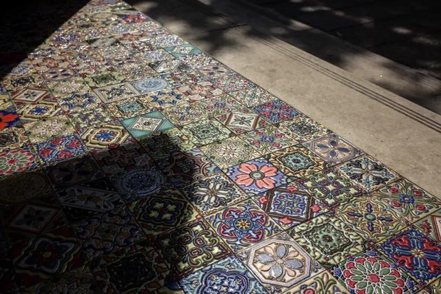 不走寻常路的国际化县城，关心一日三餐，更关心咖啡和汇率