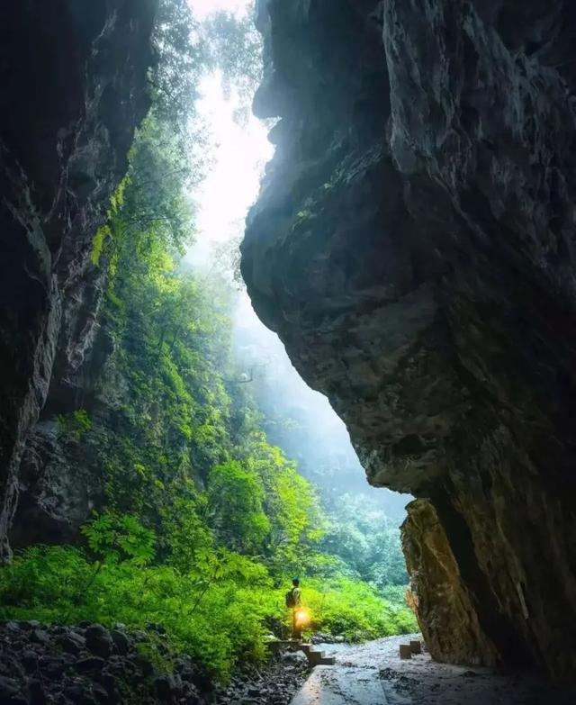 仅25℃！高铁2h直达苗乡秘境，免费峡谷徒步超凉快，纳凉好去处！