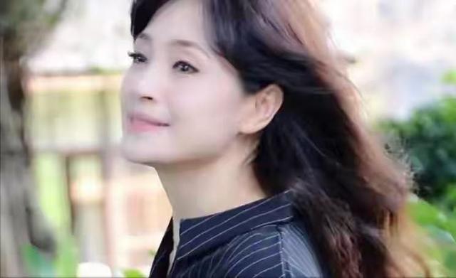方季惟：25岁患上癌症遭公司吸血，56岁仍是处女，不遗憾也不寂寞