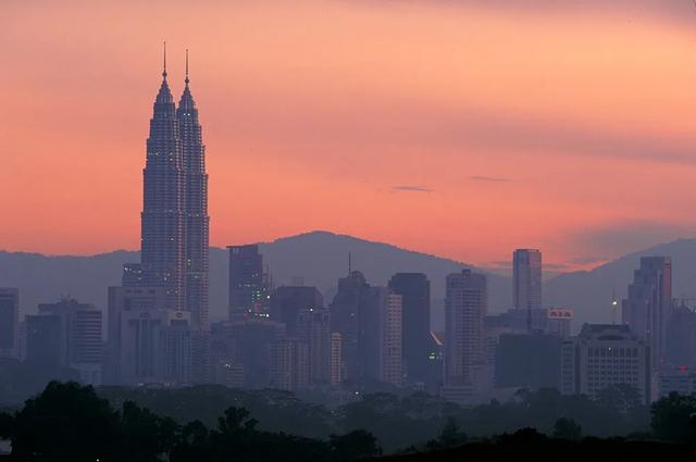 马来西亚吉隆坡双子塔 马来西亚吉隆坡双子塔图片 马来西亚吉隆坡双子塔 马来西亚吉隆坡双子塔图片
