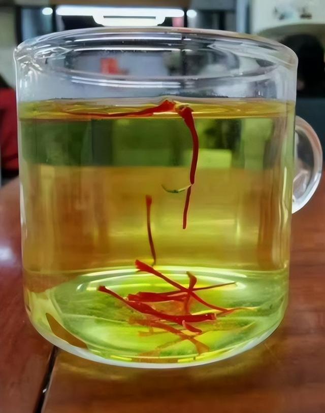 全球都在喝冷水，为什么中国人只对热水情有独钟？原因太心酸！