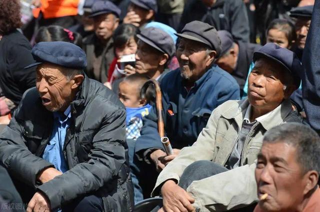 中国将迎来人口死亡高峰？22年去世1041万人，23年1110万，去年呢