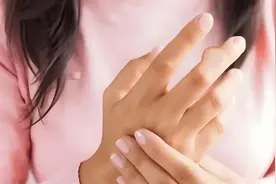 手上长了“包”，不一定是腱鞘囊肿，小心是肿瘤！图片