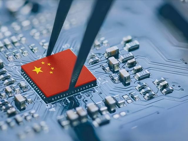 AI泡沫暗藏杀机，半导体行业虚假繁荣背后，谁是下一个“思科”？