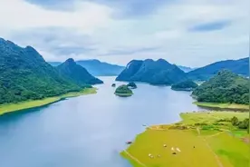 AI轴心时代，人机共融的文明新纪元图片