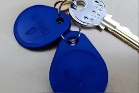 还在用门禁卡？教你把“门禁卡”复制到手机上，让手机变成门钥匙图片