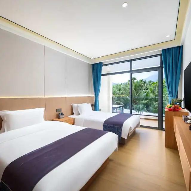 万宁两家民宿获评“银宿”,在日月湾周边!