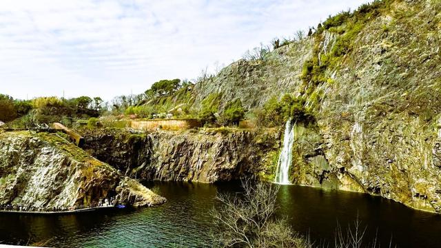 春天的打开方式，从公园徒步、赏花开启