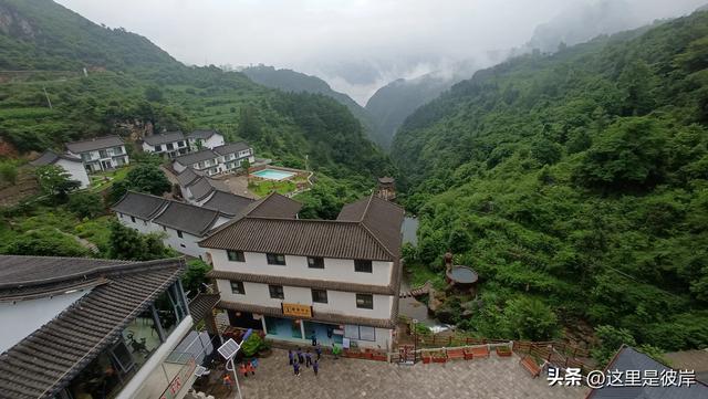 带着老爸乘宣威客运巴士去尼珠河大峡谷