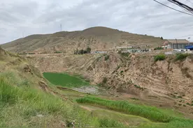 对613处隐患点涉及的4400余户1.7万多人实施搬迁安置！宁夏着手实施地质灾害避险搬迁工程图片