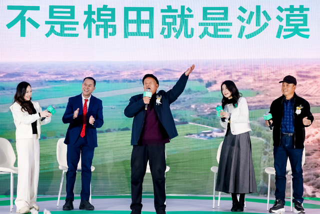 老夫少妻的"残酷现实"，在梁锦松和伏明霞，身上展现的淋漓尽致
