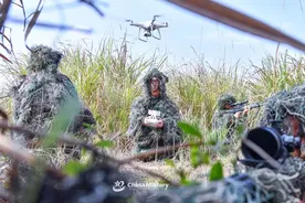 18手美国坦克不要了，台军要人手一架无人机，把解放军当俄军来打图片