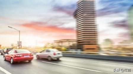 高速狂奔490公里司机要求退车退款