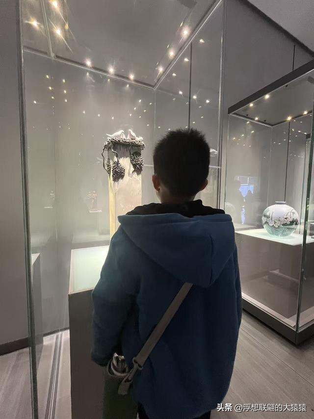 景德镇一日游，只顾着人挤人看后脑勺了，真正做到“累并快乐着”