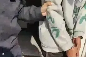 女孩电梯被男孩捂晕后续，男孩家长道歉，被抓画面曝光，大快人心图片