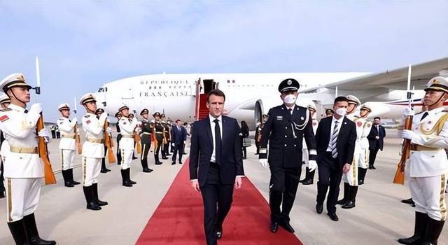 6天后，马克龙要来北京，将一张请帖递给中方，还想尽快办一件事