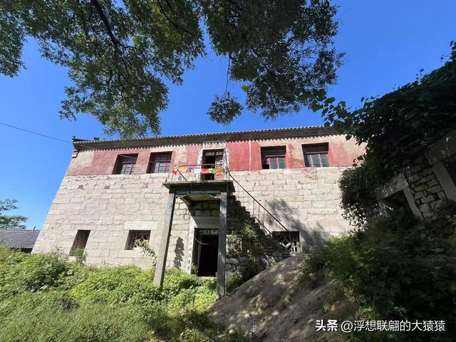 我，终于登上了岳阳山之巅！（博山登山记）