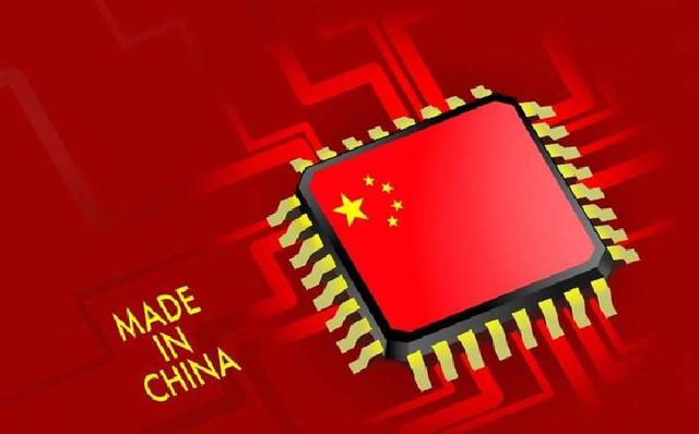 中国光刻机再突破！哈工大扛大旗，德国专家：比预期快了至少五年