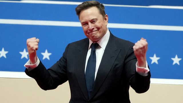 最疯薪酬方案通过！特斯拉股东批准马斯克万亿薪酬方案，他值吗？