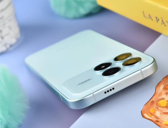 横评对比：真我GT8、REDMIK90、一加Ace6推荐买哪款？看完不选错