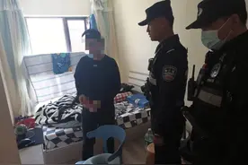 合租房喝醉误入他人房间，男子醒来竟发现陌生女子睡在身边图片