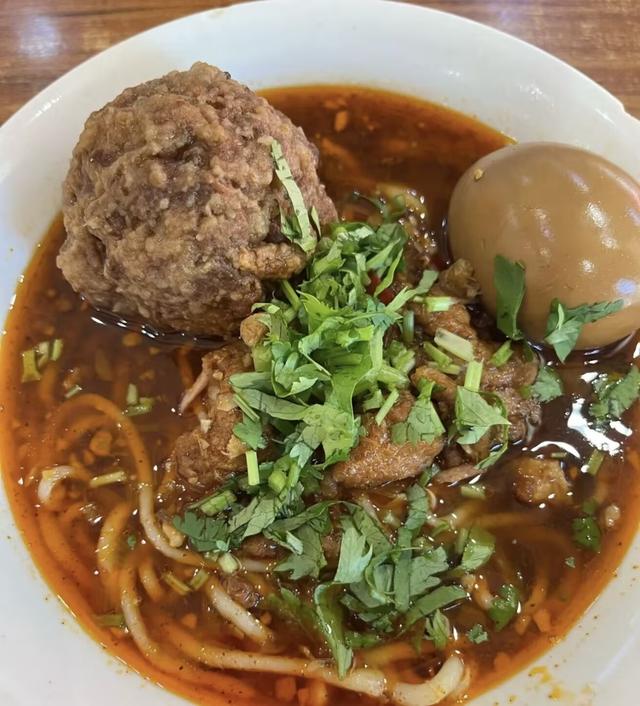 这座山西三朝古都，还是不输西安的碳水王国