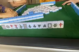 麻将高手总结了三个针对运气差，手牌烂的经典打法，助你反败为胜图片