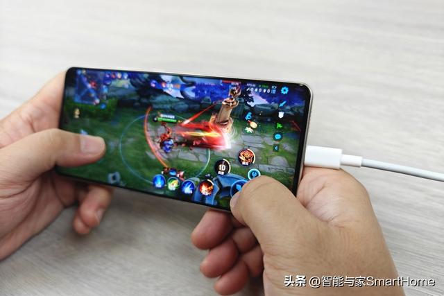 性能续航的双王牌 上手iQOO Z10 Turbo+