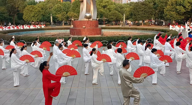 知道吗？练几年太极拳，练一遍，还没有如此感觉真不对了！