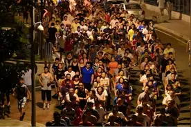 暴走团变“暴徒团”，横行霸道人人喊打，如此嚣张为何没人管？图片