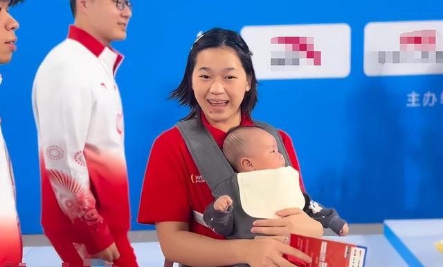 央视对全红婵的称呼变了！两字之差看出差距，陈芋汐的话有人信了