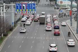 贵阳可变车道怎么走？速看！可别再走错了图片