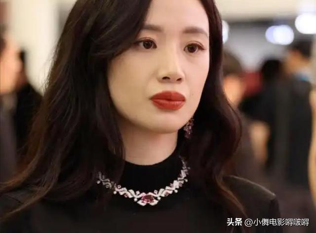 明明只是戏子，却把自己当大腕，论“耍大牌”，这6位明星够丢人