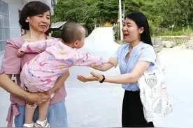 事实证明：有5类老人带大的孩子，普遍都很优秀，原因不服不行图片