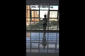 热辣滚烫跳一支《站在草原望北京》图片