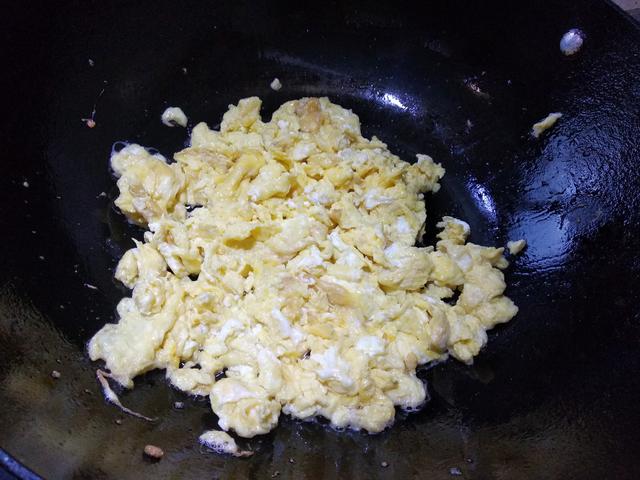 立冬吃饺子，建议大家：少吃白菜芹菜，多吃4样，应季营养补嘴空