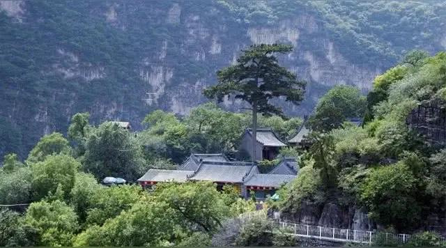 龙庆峡春日祈福，索道上山轻松逛神仙院